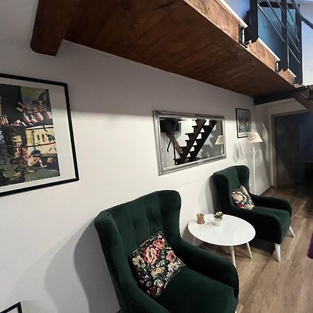 Jokai Apartman Komárno Eksteriør billede