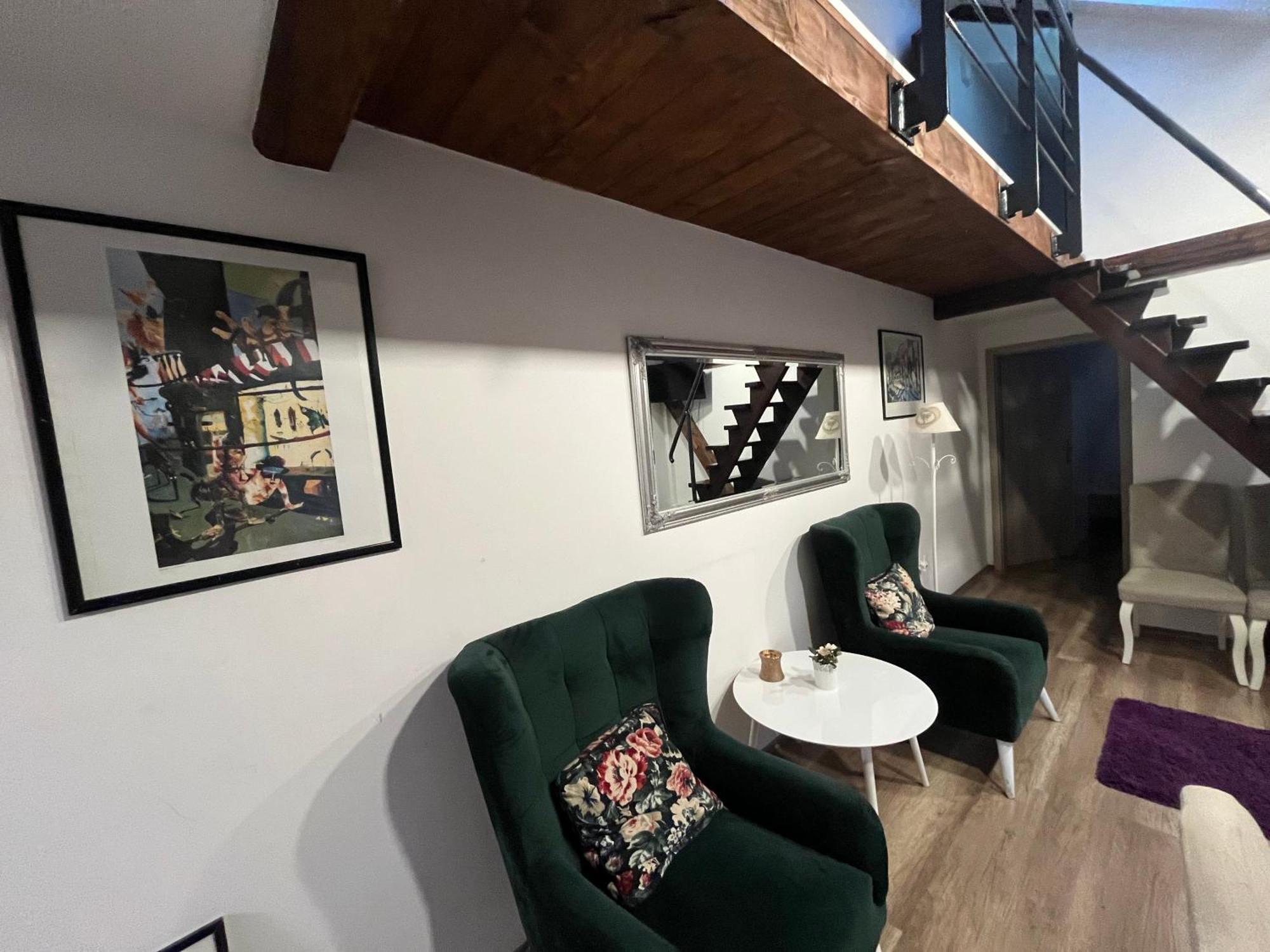 Jokai Apartman Komárno Eksteriør billede